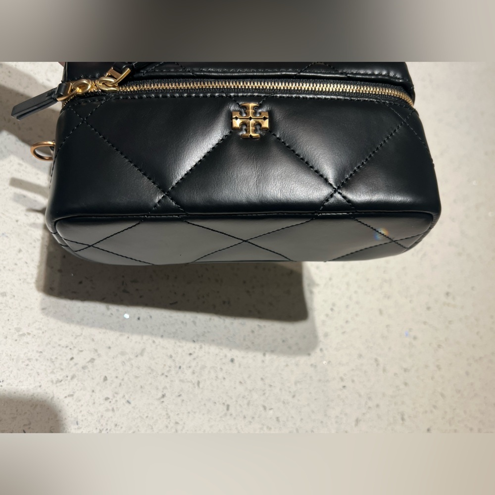 Tory Burch Kira east west black leather crossbody vanity bag - Picture 4 of 7